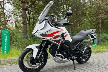 703F kolor biała perła  na kołach 19" Dulowa od ręki
