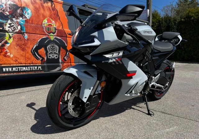 cf-moto
