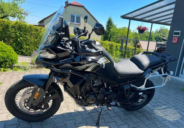 cf-moto