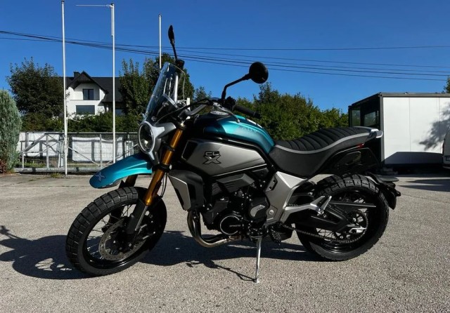cf-moto