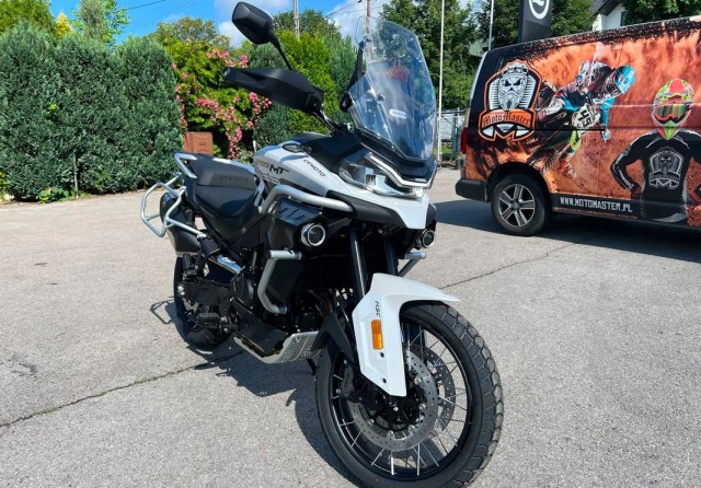 cf-moto